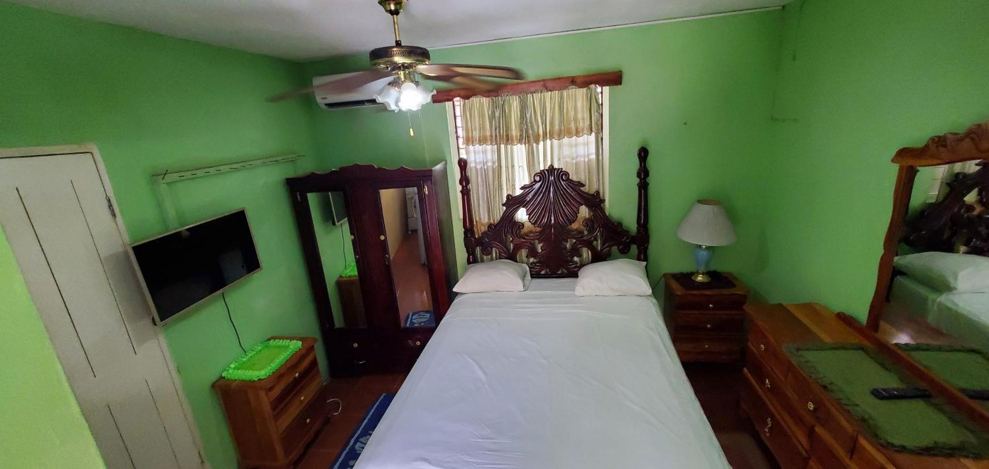 Little Shaw Park Guest House Ocho Rios Luaran gambar