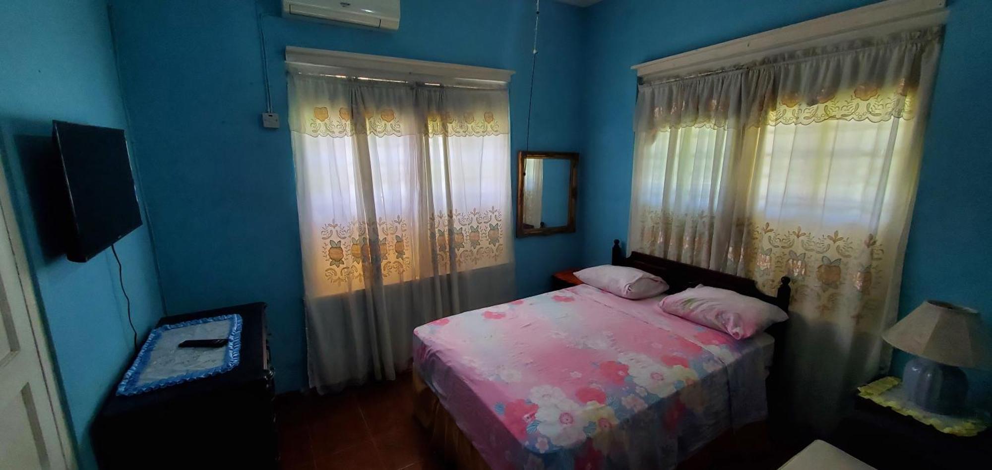 Little Shaw Park Guest House Ocho Rios Luaran gambar